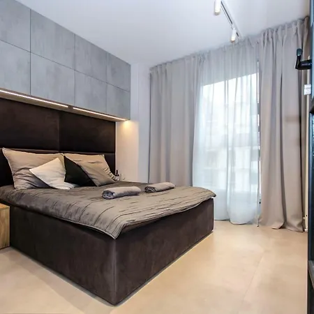Flaming Apartment *
